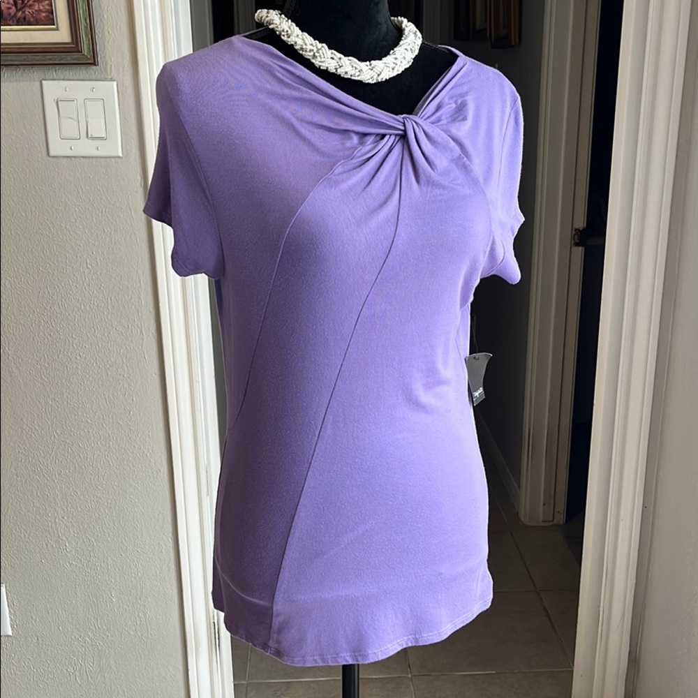Tahari beautiful gathered front blouse , size Medium, color: lavender. NWT